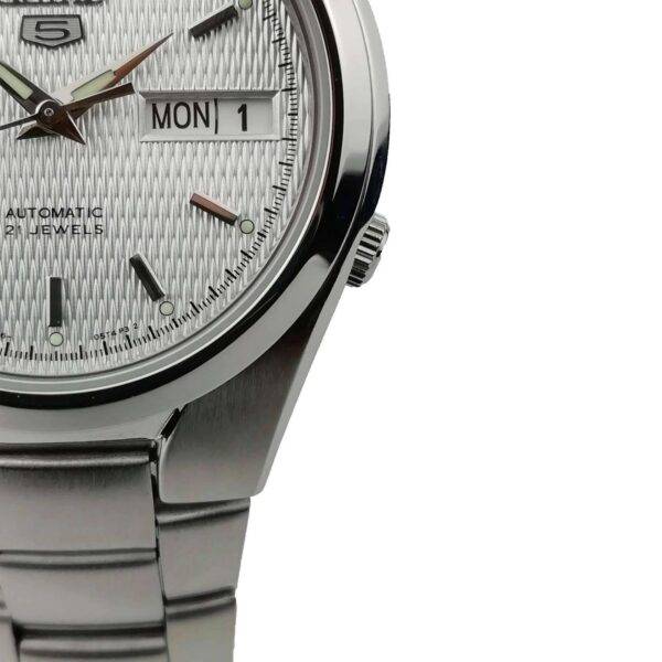 Reloj Seiko Caballero Con Fondo Blanco Texturizado Automático - Imagen 5