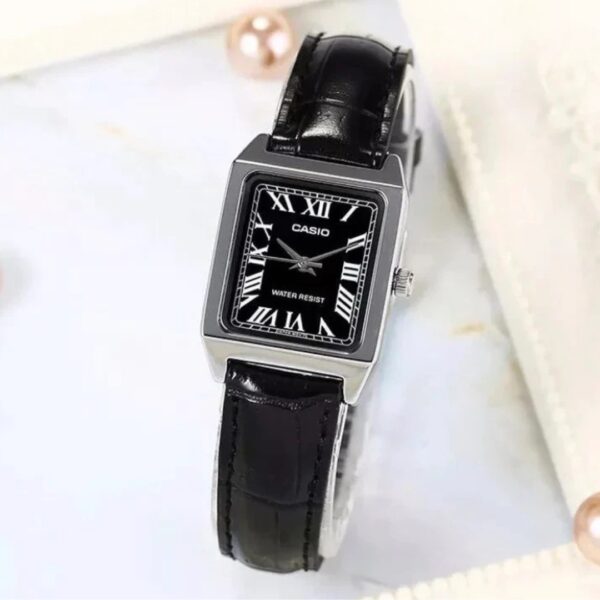 Reloj Casio Dama Con Fondo Negro - Imagen 2