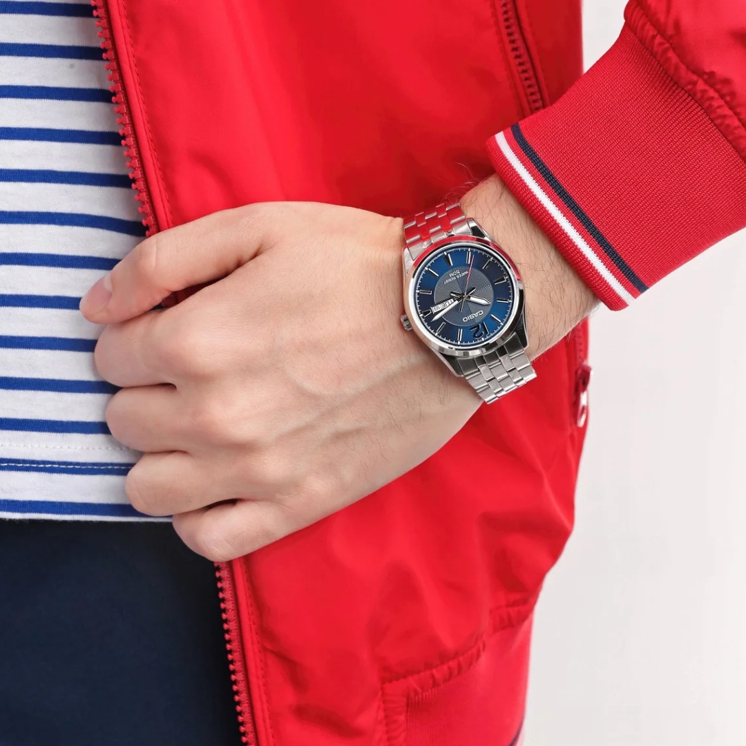 Reloj Casio Caballero Fondo Azul - Imagen 2