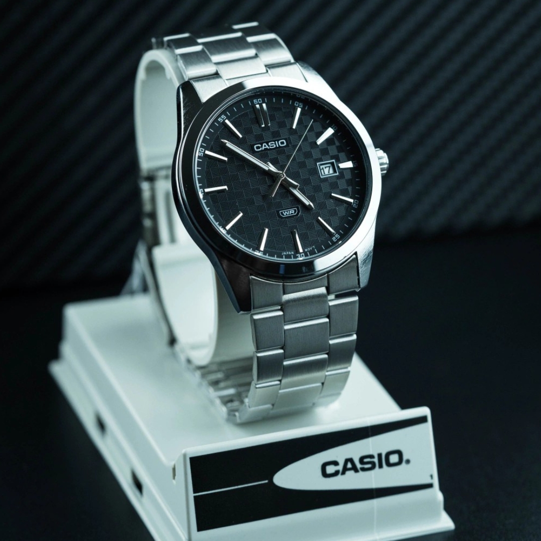 Reloj Casio Caballero Fondo Negro MTP-VD03D-1AUDF - Imagen 7